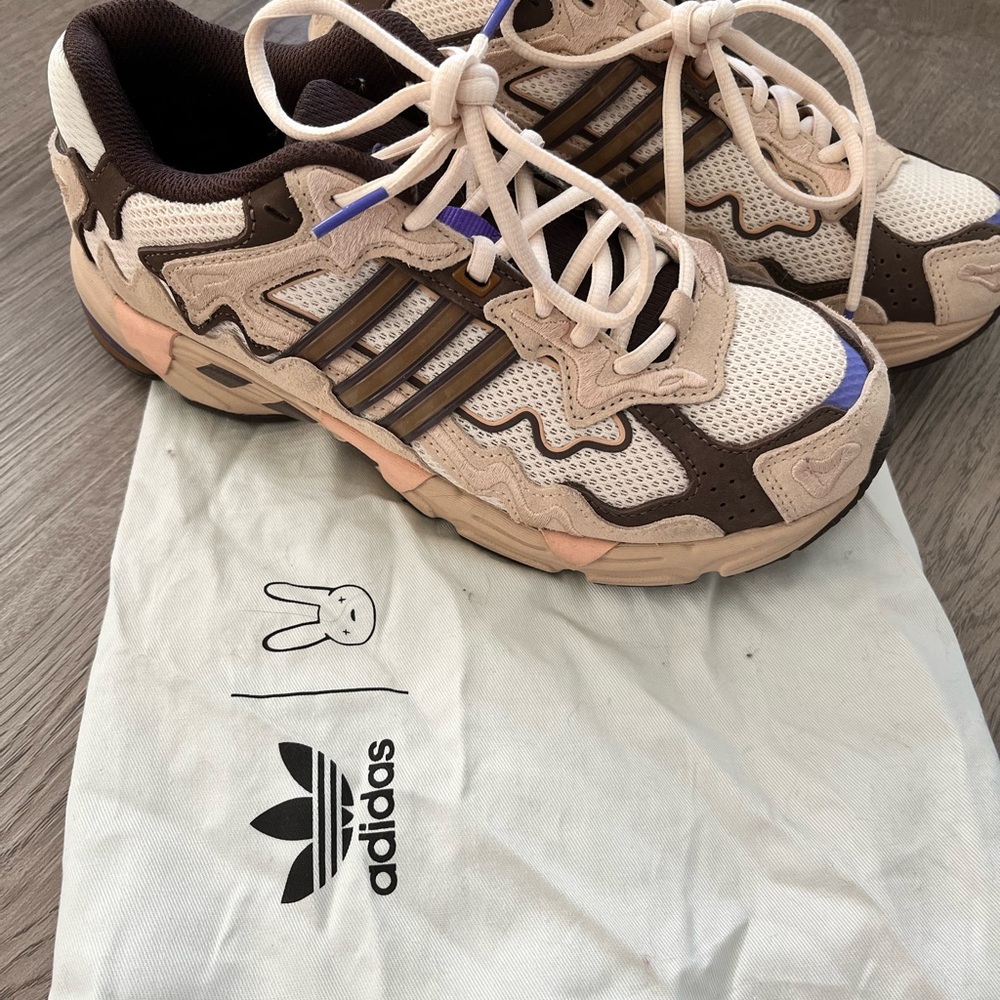 Bad Bunny x Adidas Paso Fino Response CL Sneakers